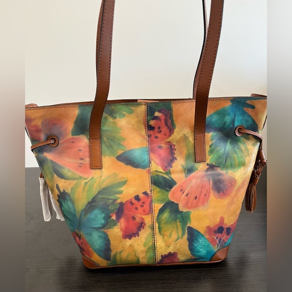 Patricia Nash Handbags - NWT Patricia Nash Watercolor Butterfly Tote Marconia Leather Large Tote Bag